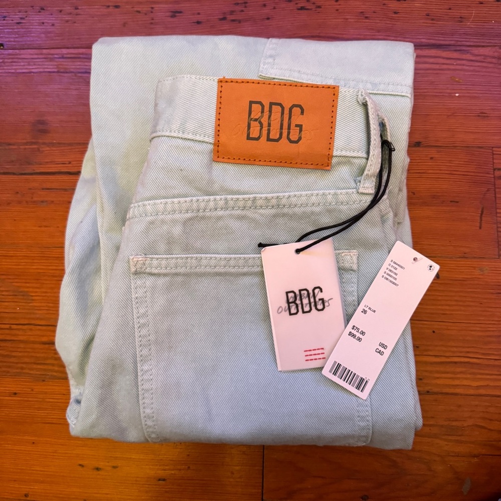 teal bdg cargos